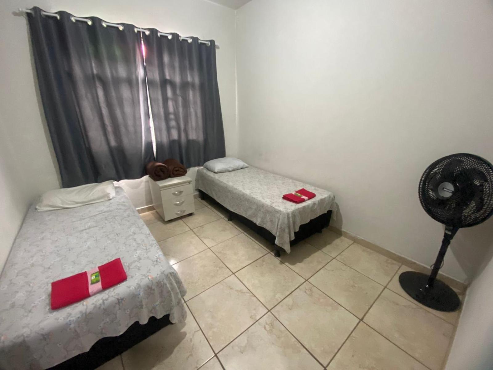 Casas De Temporadas - Hotel Recanto Do Sossego Uberlândia Szoba fotó