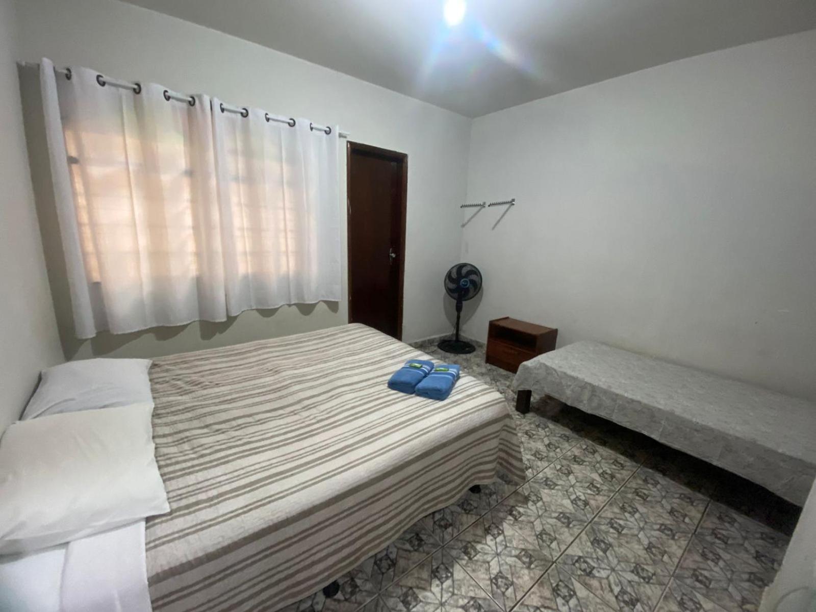 Casas De Temporadas - Hotel Recanto Do Sossego Uberlândia Szoba fotó
